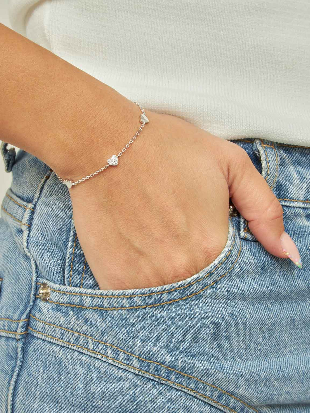 Pulseira delicada corações em prata 925 com zircónias
