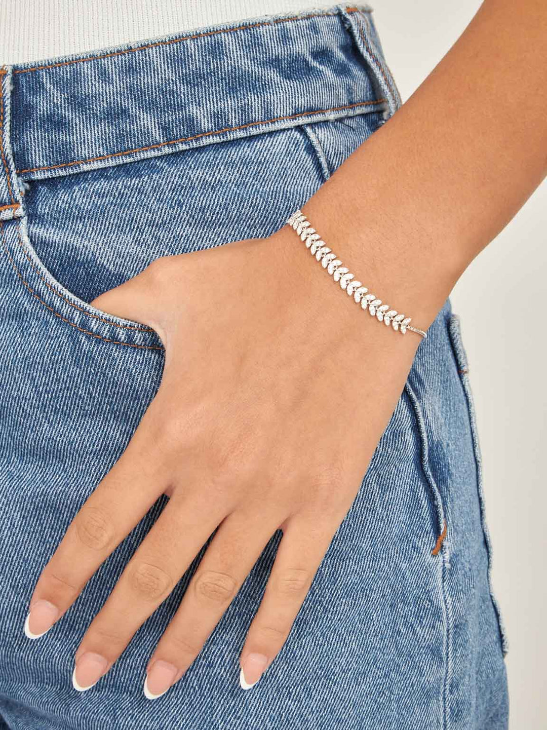 Pulseira delicada em prata 925 com zircónias