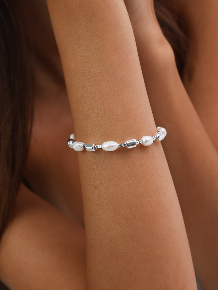 Pulseira de pedra com hematite e pérolas