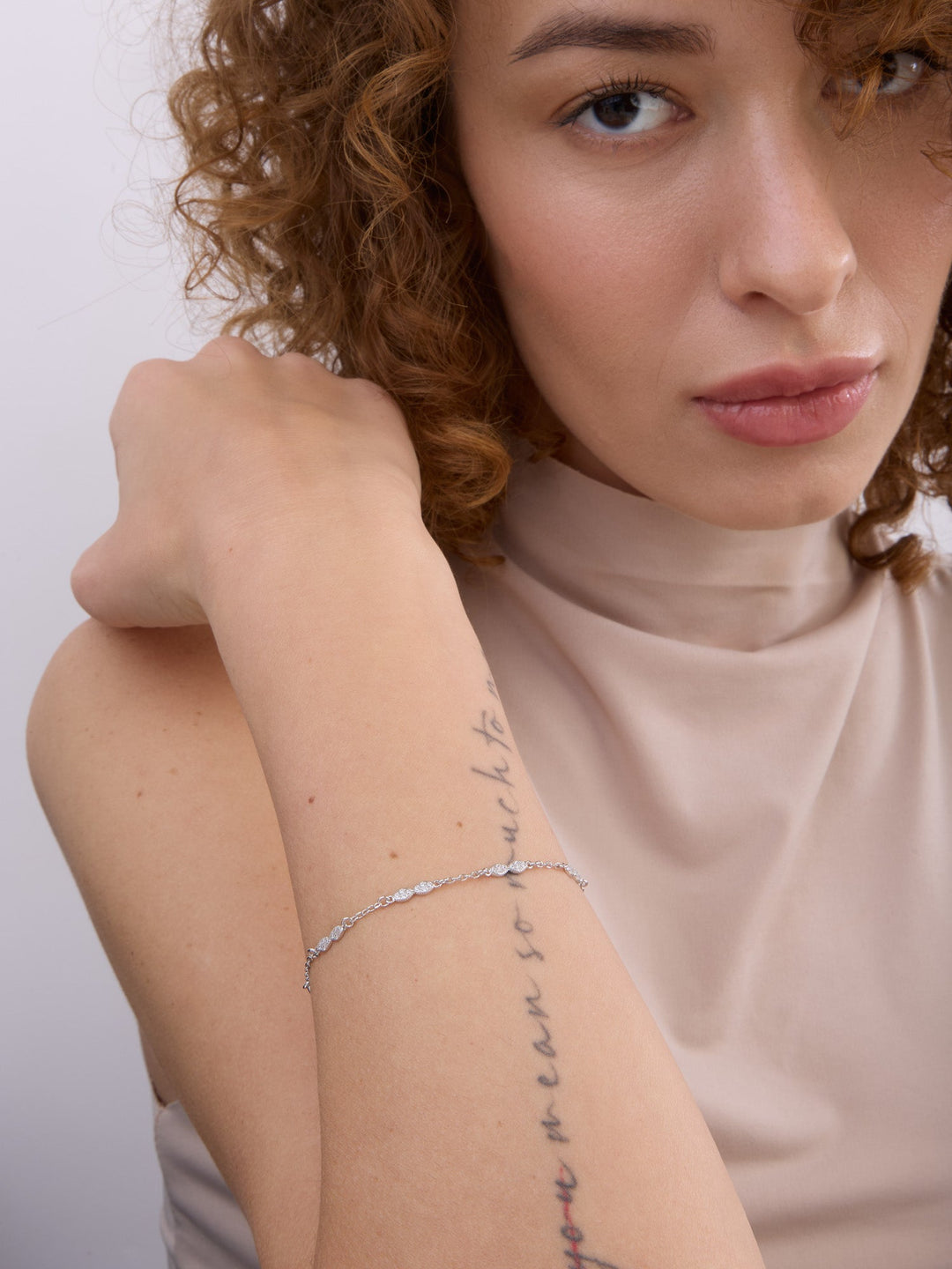 Pulseira delicada em prata 925 com zircónia
