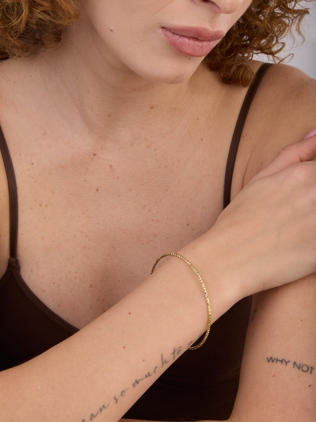 Pulseira rígida banhada a ouro
