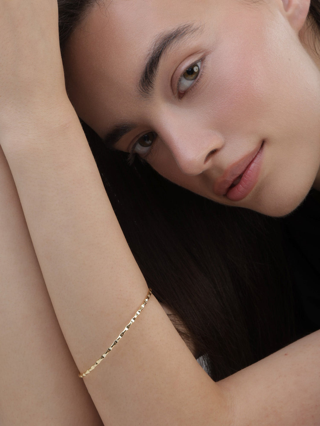 Pulseira rígida banhada a ouro