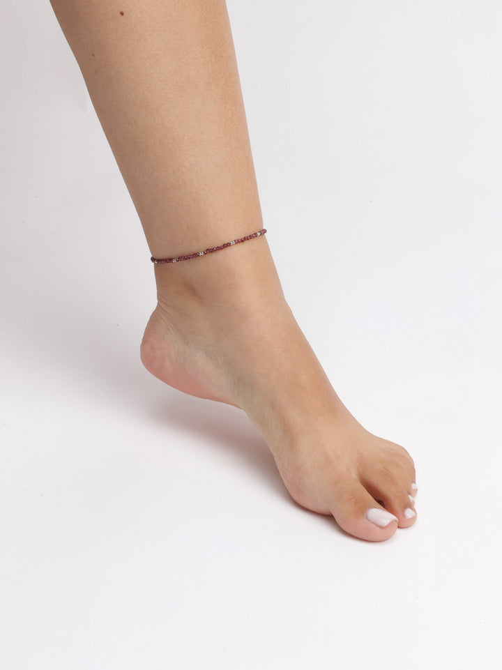 Pulseira para tornozelo em aço inoxidável com granada vermelha