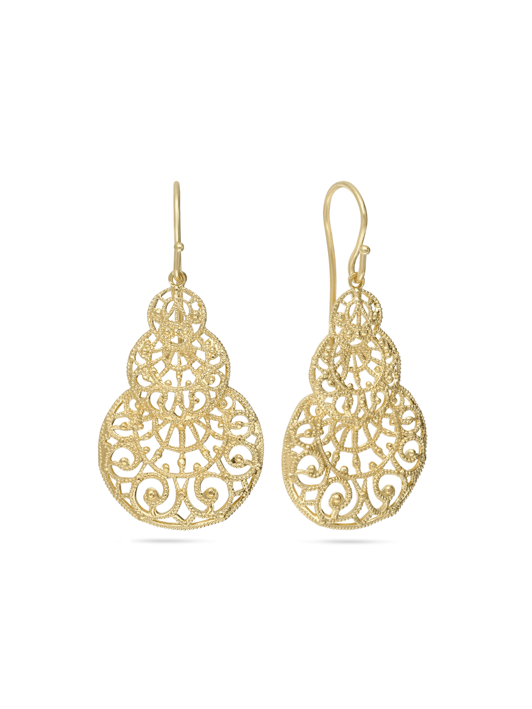 Pendentes trabalhados banhados a ouro