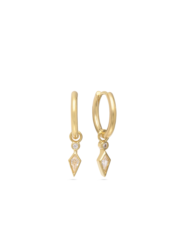 Argolas banhadas a ouro com zircónias