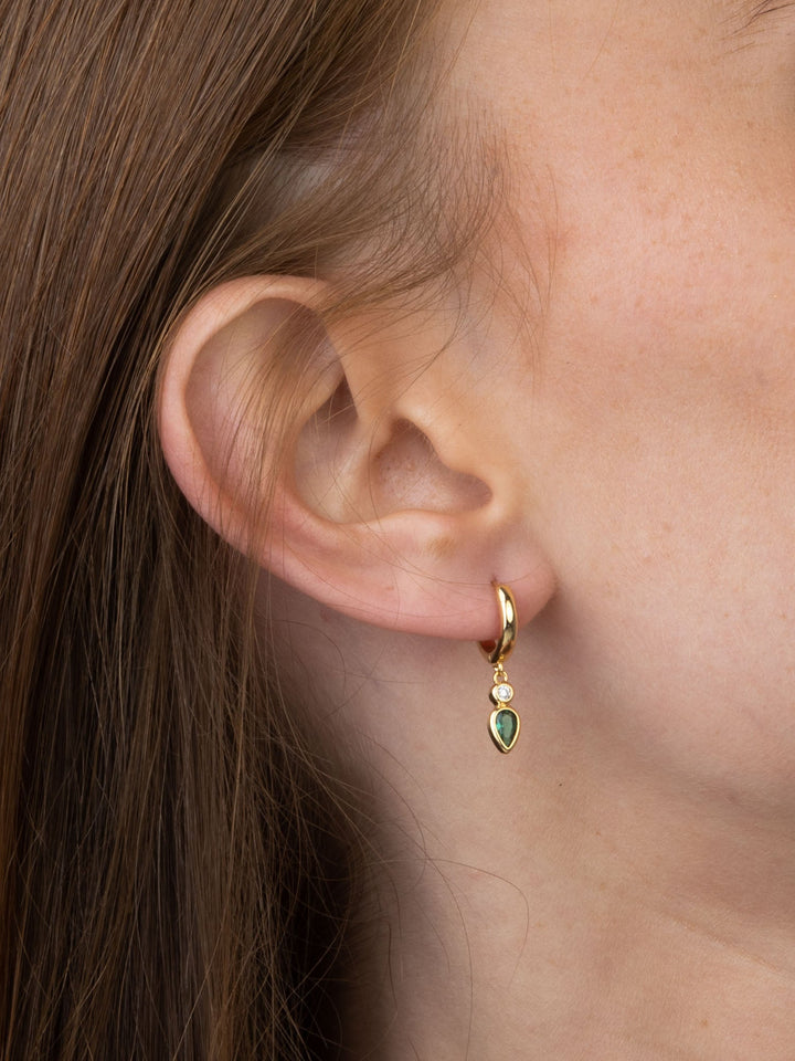 Pendentes banhados a ouro com zircónias verde