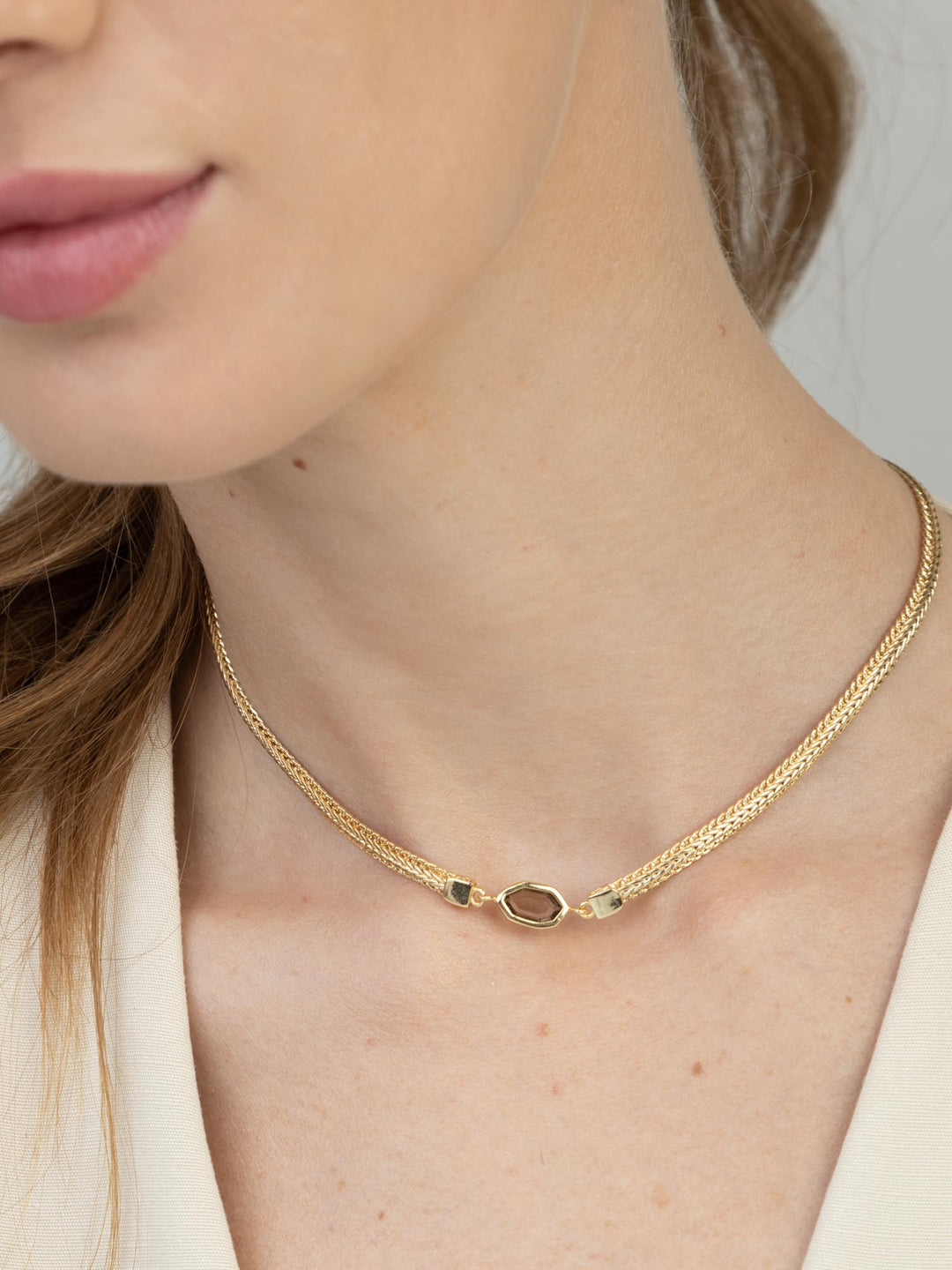 Colar choker banhado a ouro com cristal castanho
