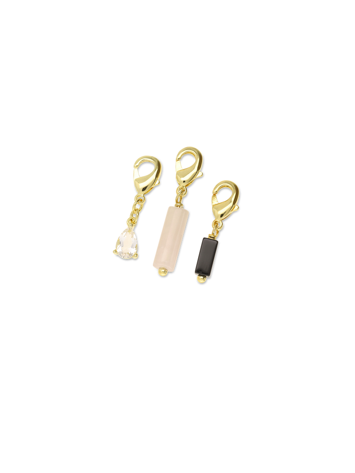 Fio com pendente banhado a ouro com zircónia, ónix e quartzo