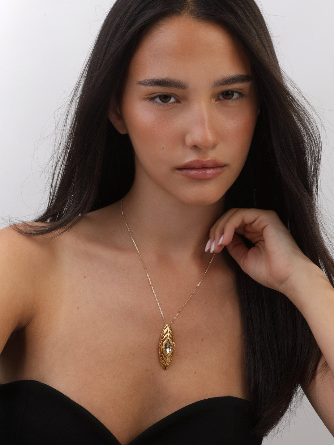 Fio com pendente banhado a ouro com vidro cristal