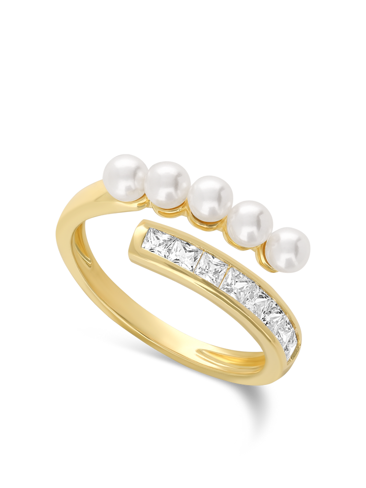 Anel banhado a ouro com zircónias e pérolas