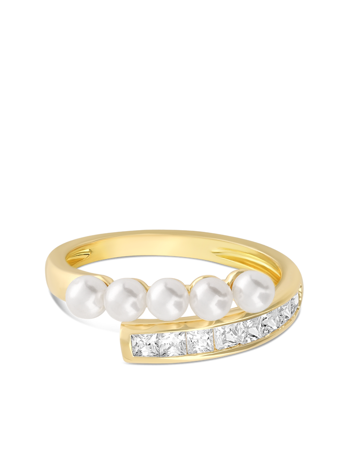 Anel banhado a ouro com zircónias e pérolas