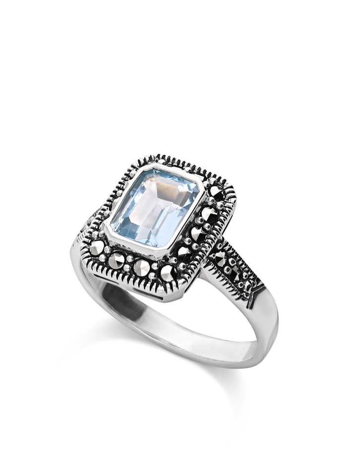 Anel grande em prata 925 com zircónia azul e marcassita