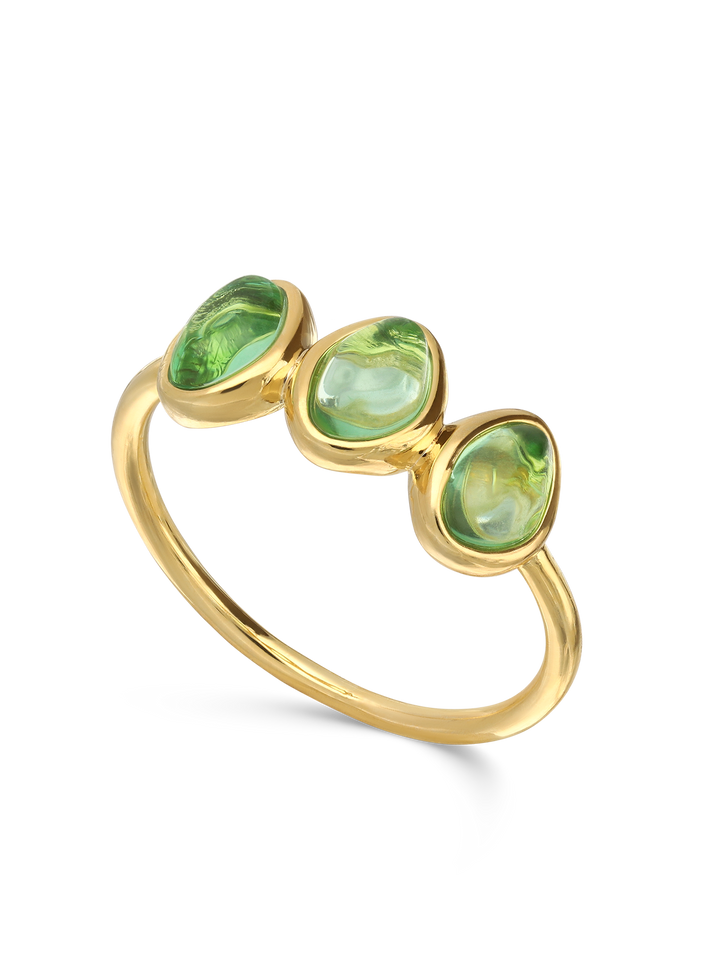 Anel delicado banhado a ouro com vidro cristal verde