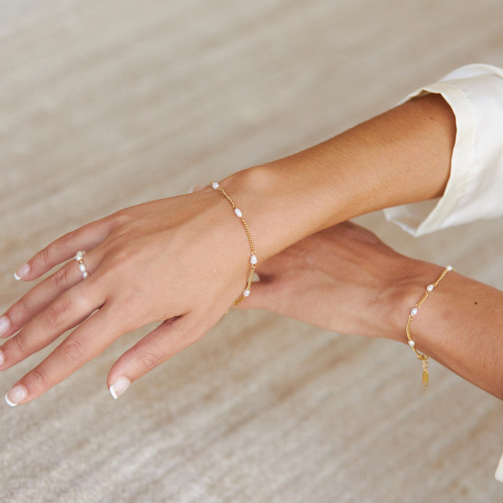 "Lovina" Freshwater Pearl Bracelet